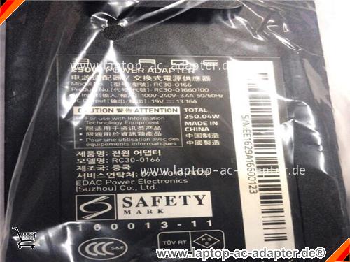 Große Bilder 2 von RAZER RC30-0166 ac adapter, 19V 13.16A RC30-0166 Notebook Netzteile Razer19V13.16A-3holes